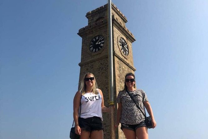 03 Nights in Amazing Sri Lanka - Day three: waterfalls, tea country, and the train to Ella