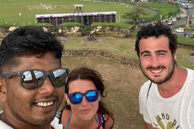 10 Days Sri Lanka Tour with Sujeewa - Day 7: Ella, Nine Arches Bridge, and Little Adam’s Peak