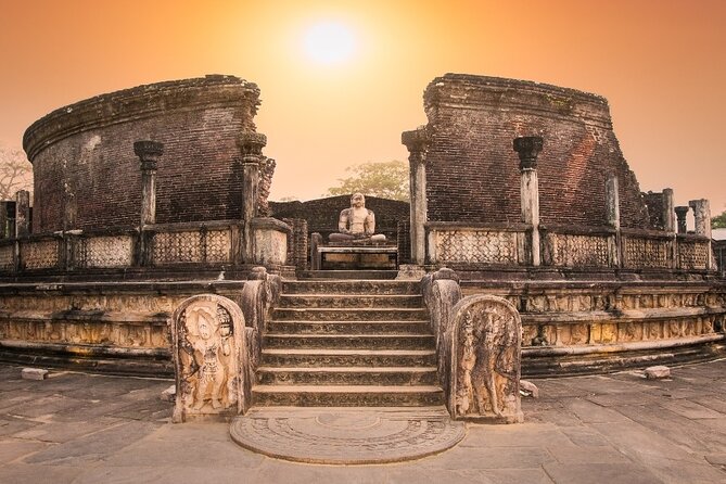 12-Day Private Guided Tour in Sri Lanka - Peradeniya gardens and Kandy from above
