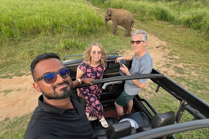12 days Sri Lanka Round Tour private vehicle BB Accommodation - Five details that shape the experience