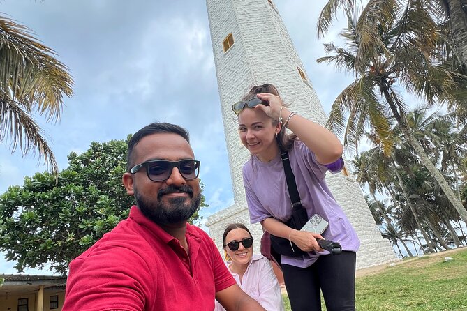 12 days Sri Lanka Round Tour private vehicle BB Accommodation - Day 4: Kandy’s sacred temple and Peradeniya’s gardens