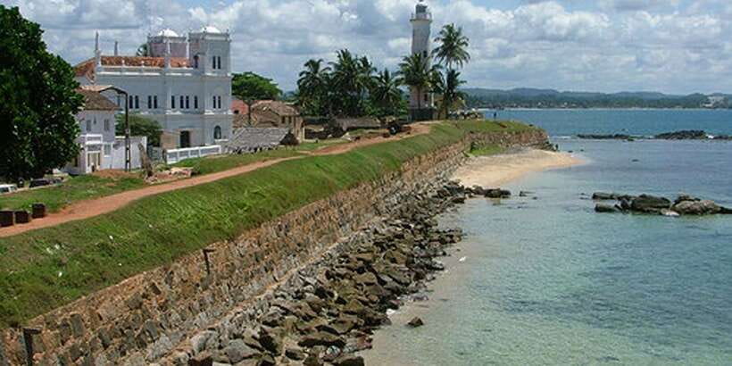 2-Day Whale Watching & Southern Sri Lanka Tour - Hikkaduwa, Unawatuna, and the west coast beaches