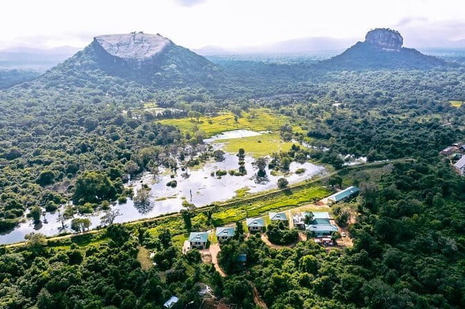 3 Days Tour to Kandy Nuwara Eliya & Sigiriya from Colombo - What this three-day route does well