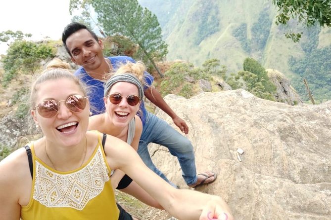 5 Days Tour in Sri Lanka (Hotels with Breakfast & Luxury Car) - The driver can shape the whole experience