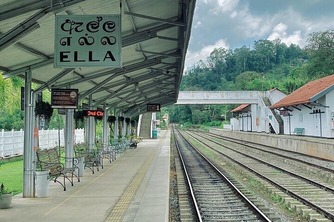 8 Days and 7 Nights Sri Lanka Tour - Day 4: Ella’s easy hikes and railway bridge