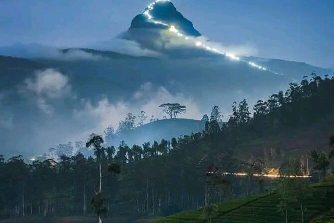 Adam’s Peak Night Hike Experience [One Day & ALL INCLUSIVE] - Why Adam’s Peak works so well at night