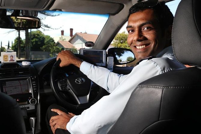 AirPort CMB to Colombo Private Taxi 247 Lowest Price Mini Bus, Car, Van - From CMB arrivals to your Colombo hotel