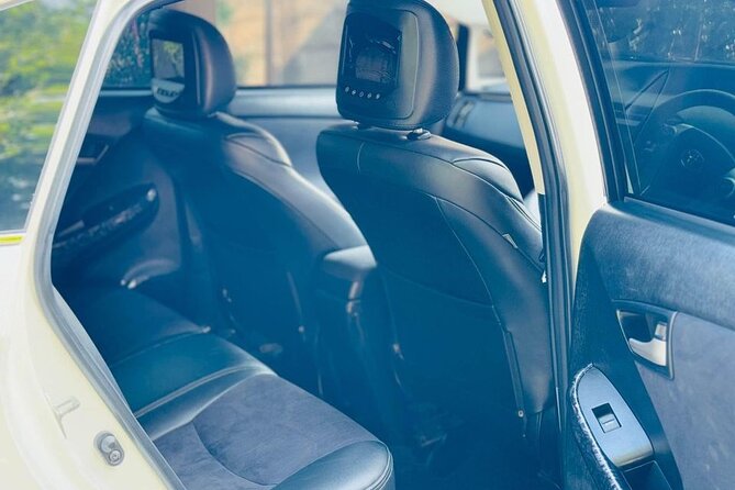 Airport Taxi Transfers from Colombo Airport to Mirissa - Comfort, Safety, and the Private Vehicle