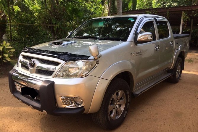 Airport Transfer to/from Anywhere - Finding the driver at Bandaranaike International Airport