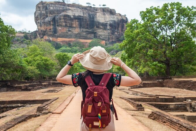 All Inclusive 5-Days Highlights of Sri Lanka - Day 2: Sigiriya’s rock and Dambulla’s caves