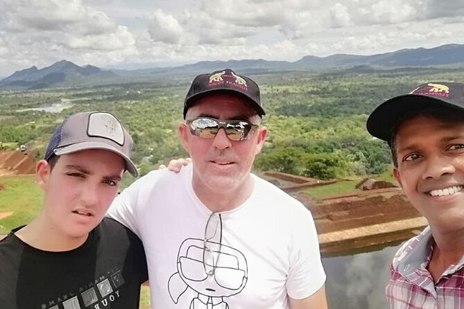 All Inclusive Sigiriya and Dambulla Private Day Tour from Colombo - Two hours inside the five Dambulla caves