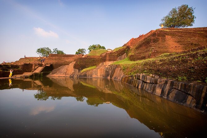 All-inclusive Sigiriya, Dambulla and Wildlife Safari from Colombo - Dambulla’s cave temples add a sacred side