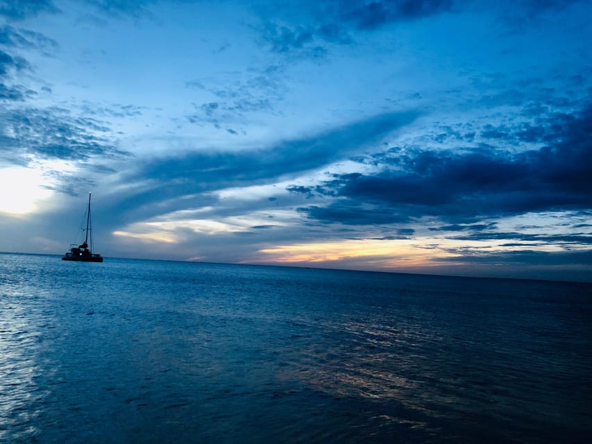 All Inclusive trincomalee: pigeon island tour + Snorkeling - Guide languages and group size