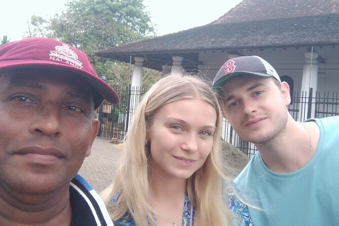 All of Sri Lanka within 10 Days - Bentota closes the route with water and beach time