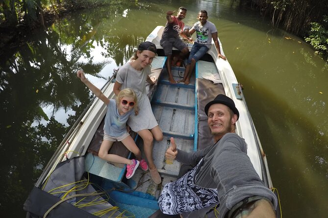 All of Sri Lanka within 10 Days - Elephants, village life, and Polonnaruwa fill Day 3