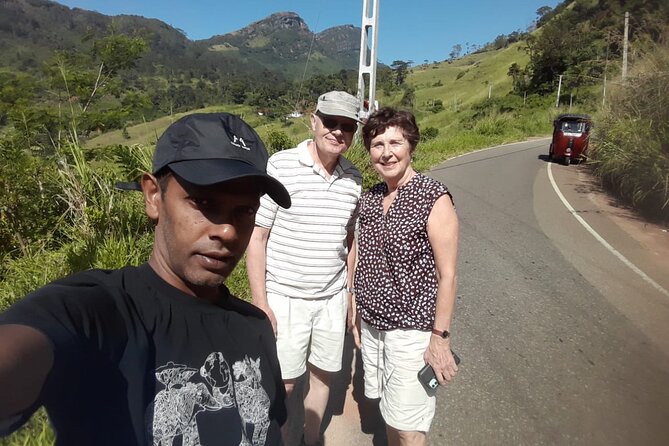 Ambuluwawa Tower and Kandy City Tuk Tuk Tour with Epic views - Noon among the trees at Peradeniya