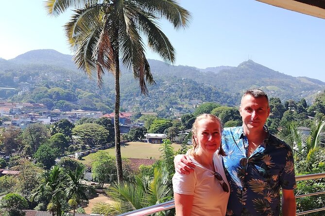 Ambuluwawa Tower & Kandy Culture and Nature Private Day Tour - Two hours among the plants at Peradeniya