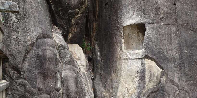 Anuradhapura & Aukana: Private Day Tour From Habarana - Key points to know before booking