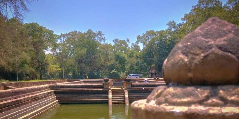 Anuradhapura Private Ancient City Day Tour - Ruwanwelisaya and the scale of devotion