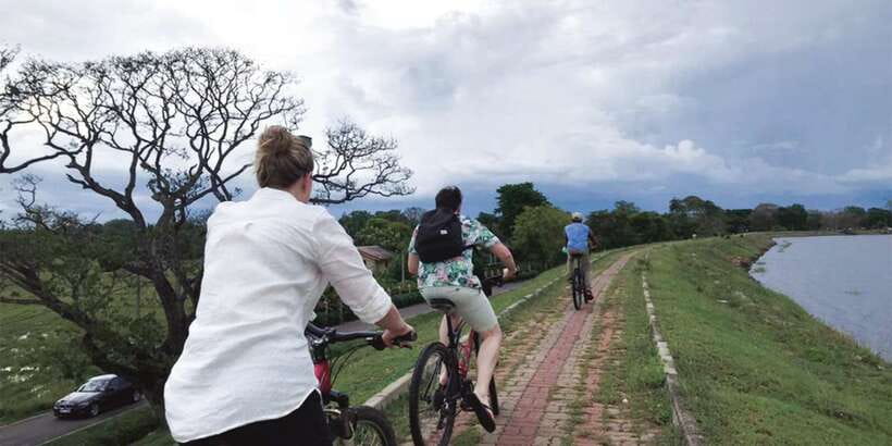Anuradhapura: Private Half-Day Cycling Tour w/ Guide - Five details that shape the experience