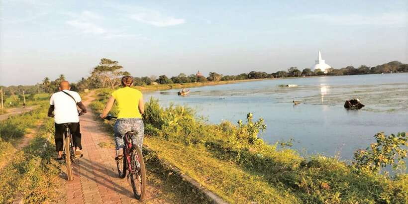 Anuradhapura: Private Half-Day Cycling Tour w/ Guide - Isurumuniya’s carvings and quiet beginning