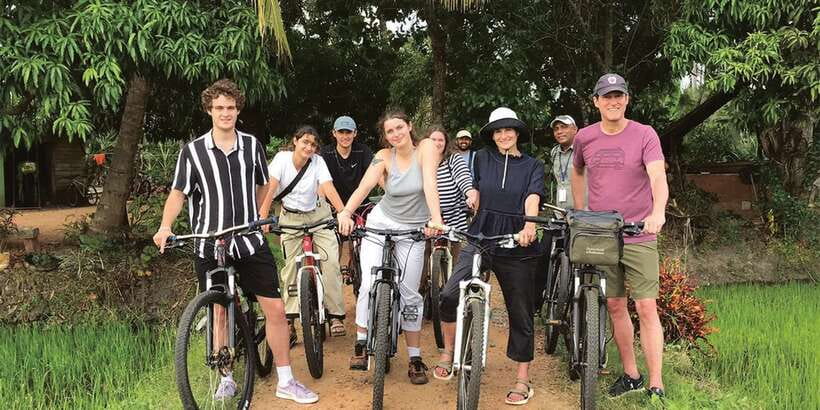 Anuradhapura: Private Half-Day Cycling Tour w/ Guide - What the $95 price really covers
