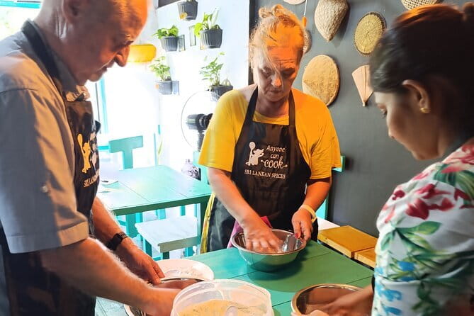 Anyone Can Cook - Bentota Cooking Class - Meeting Mrs. Kumudu and getting started