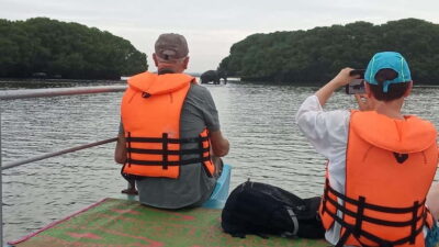 Lagoon Boat safari with Safety Measures