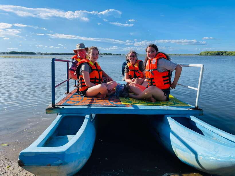 Arugambay :Pottuvil Lagoon Mangrove Eco Boat Safari Tours - Birds, bats, crocodiles, and the small details