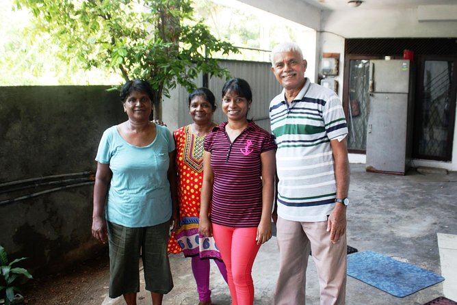 Authentic Sinhalese Cooking Class in Colombo with a Local Family - Key details before you book