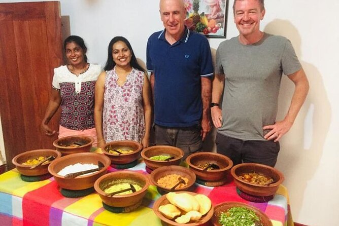 Authentic Sri Lankan Cooking Class in Kandy with Local Family - Cooking, eating, and sharing an evening meal