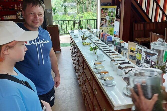Authentic Sri Lankan Villages Private Guided Tour with Lunch - Walallawita and Kodigala’s natural water pool
