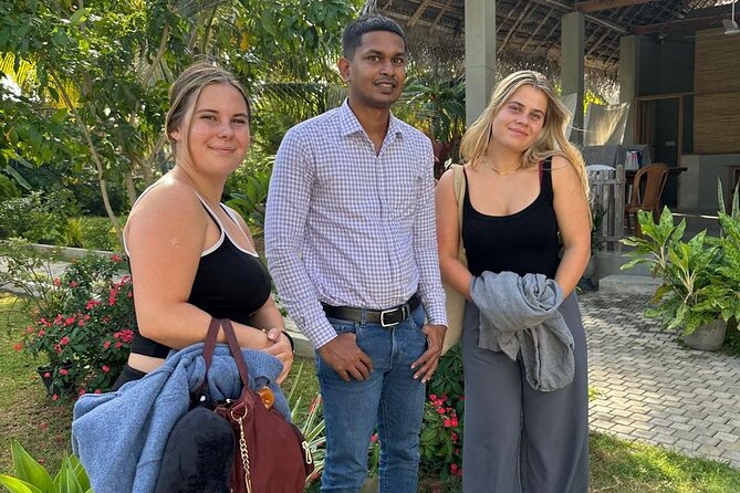 Bandaranayake Airport to Hotel Transport(NEGOMBO HOTELS ONLY) - Meeting your driver outside the arrival gate