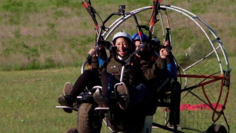 Bentota: Paramotoring Tandem Discovery-Paragliding Flight - Who Will Enjoy This Most