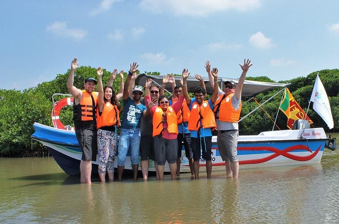 Boat Riding in Negombo - Wildlife watching without a rushed schedule
