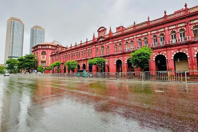 Colombo by Tuk Tuk – Sightseeing Entry Fees included - Fort Railway Station and the colonial core