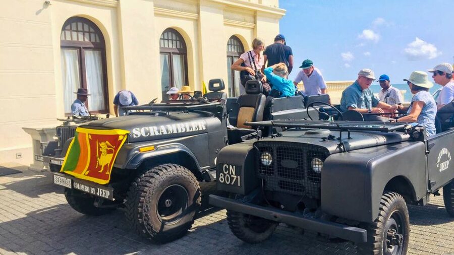 Colombo: City by World War Jeep Private Tour - Choosing between the 1942 jeep and early Land Rover
