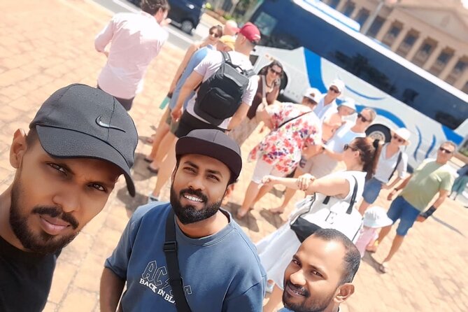 Colombo City Highlights Bus Tour - Key points about this Colombo bus tour