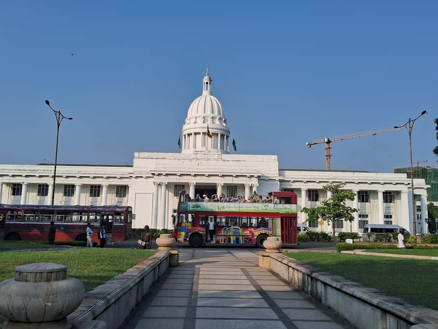 Colombo: City Sightseeing Tour by Car with Driver-Guide - Tea tasting and small local touches