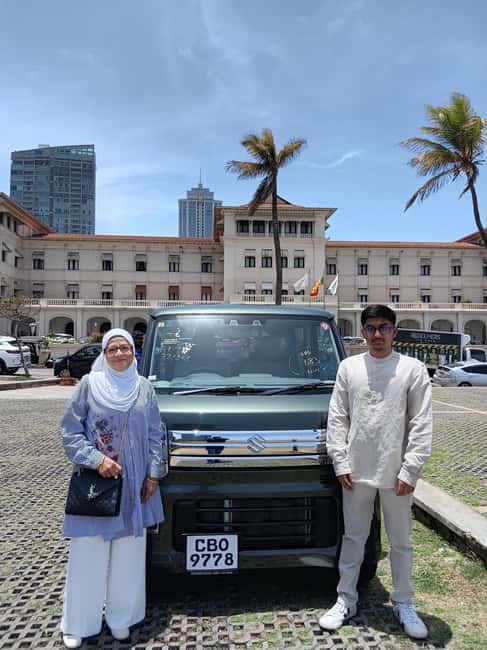 Colombo: City Sightseeing Tour by Car with Driver-Guide - Gangaramaya Temple and Colombo’s many traditions