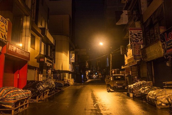 Colombo City Tour by Car – Private & All-Inclusive - Two distinctive Hindu and Buddhist places of worship