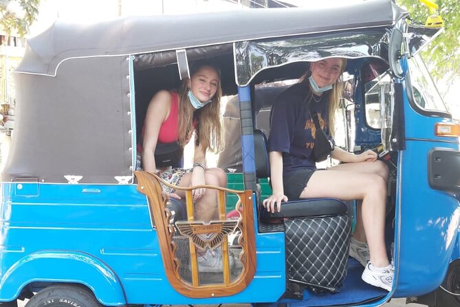 Colombo City Tour by Tuk Tuk Morning and Evening - Gangaramaya Temple: Colombo’s most unusual first stop
