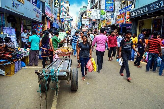 Colombo City Tour By Tuk Tuk Sightseeing -Entry Tickets Included - Gangaramaya Temple begins the cultural story