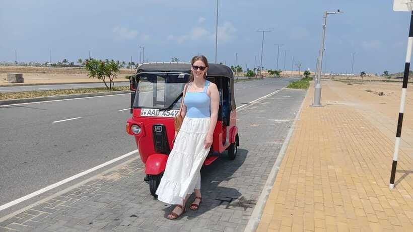 Colombo City Tour by Tuk-Tuk with Hotel Pickup - All Include - Modern Colombo at Lotus Tower