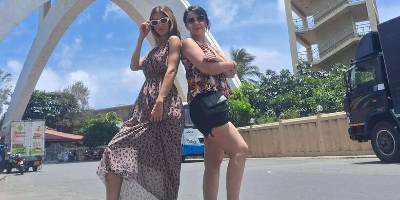 Colombo: City Tour by Tuk Tuk with Srilanka Traditional Food - The Red Mosque, lighthouse, and old Colombo
