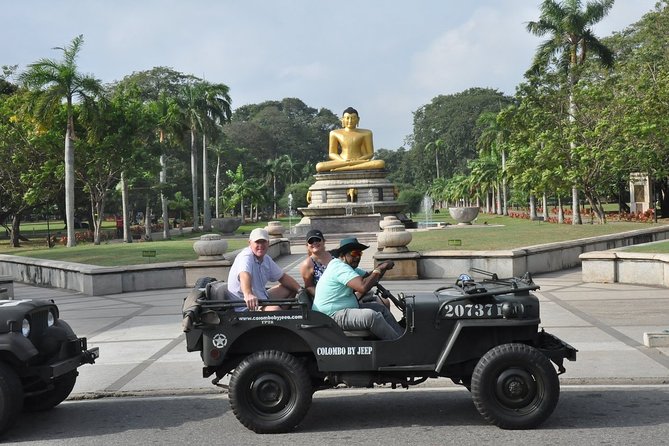 Colombo City Tour by War Jeep - Food, drinks, photos, and the real value of $150