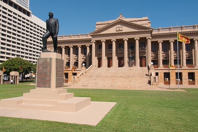 Colombo City Tour With Historical Places ( All Inclusive ) - Why this four-hour Colombo tour works