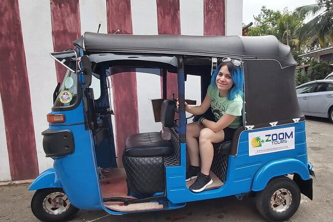 Colombo City Tour with Lunch/Dinner - All Inclusive - Why a tuk-tuk works well in Colombo