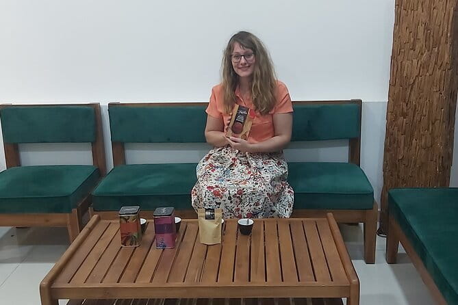 Colombo City Tour with Lunch/Dinner - All Inclusive - Tea tasting, king coconut, and the included meal