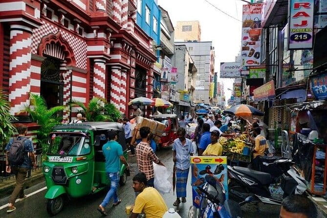 Colombo City Tuk Tuk Safari - Why a Tuk Tuk Works So Well in Colombo